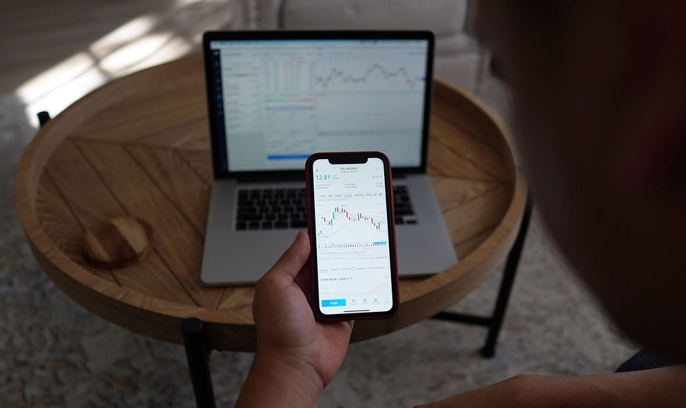 How to Earn Extra Money with Side Hustles