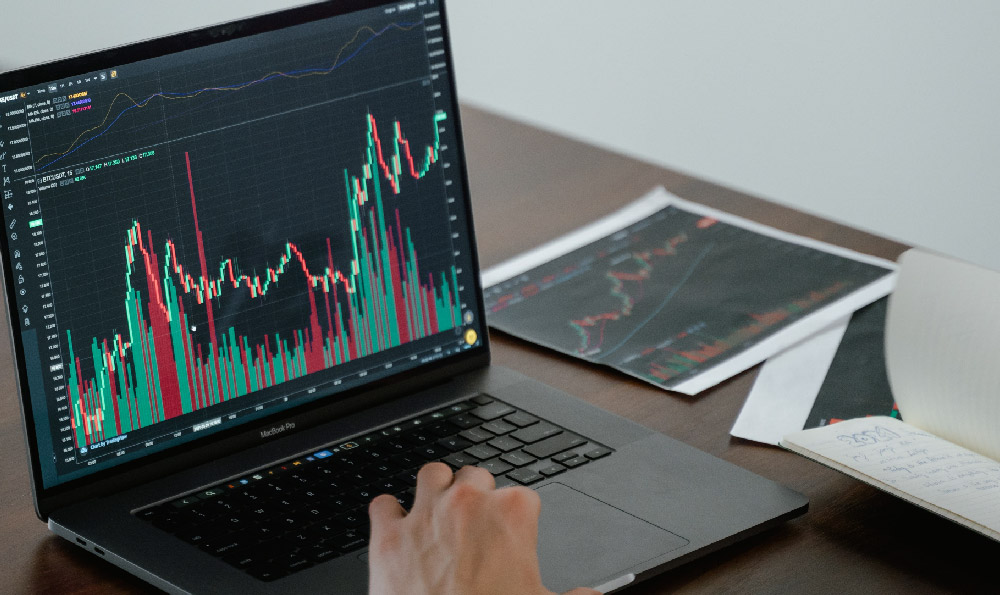 Investing in Stocks: Where to Begin? Reddit Guide Needed?