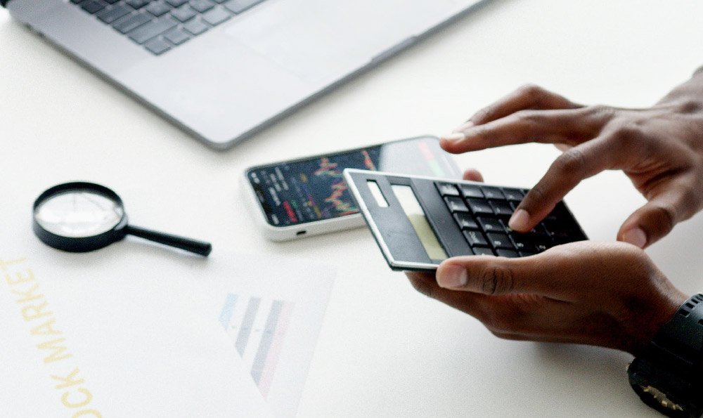 How does Oracle generate revenue, and what are its profit streams?