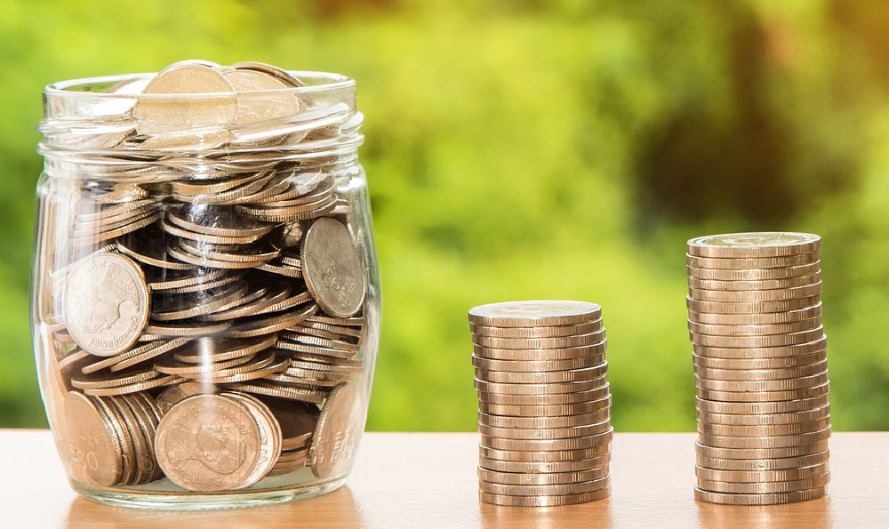 Are Unpartnered YouTubers Still Profitable? How Do They Earn?
