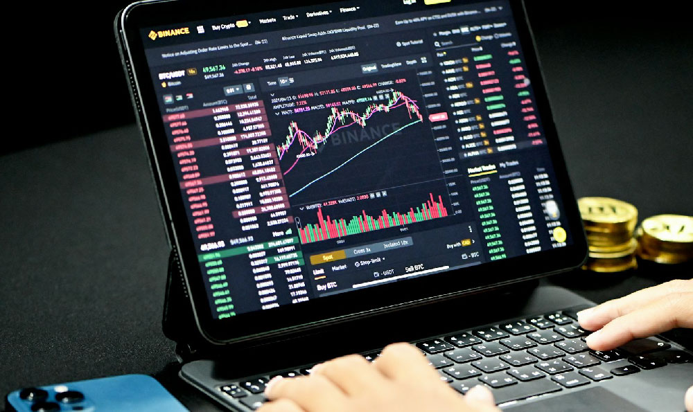 Roth IRA: Where to Invest and Why Bother?