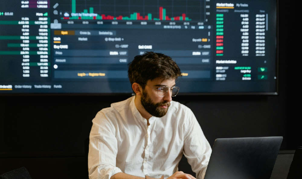Private Credit ETFs: What Are They & How Do I Invest?