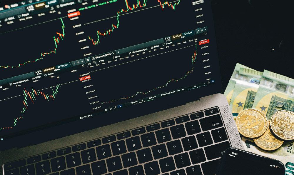 How to Make Money on Snapchat
