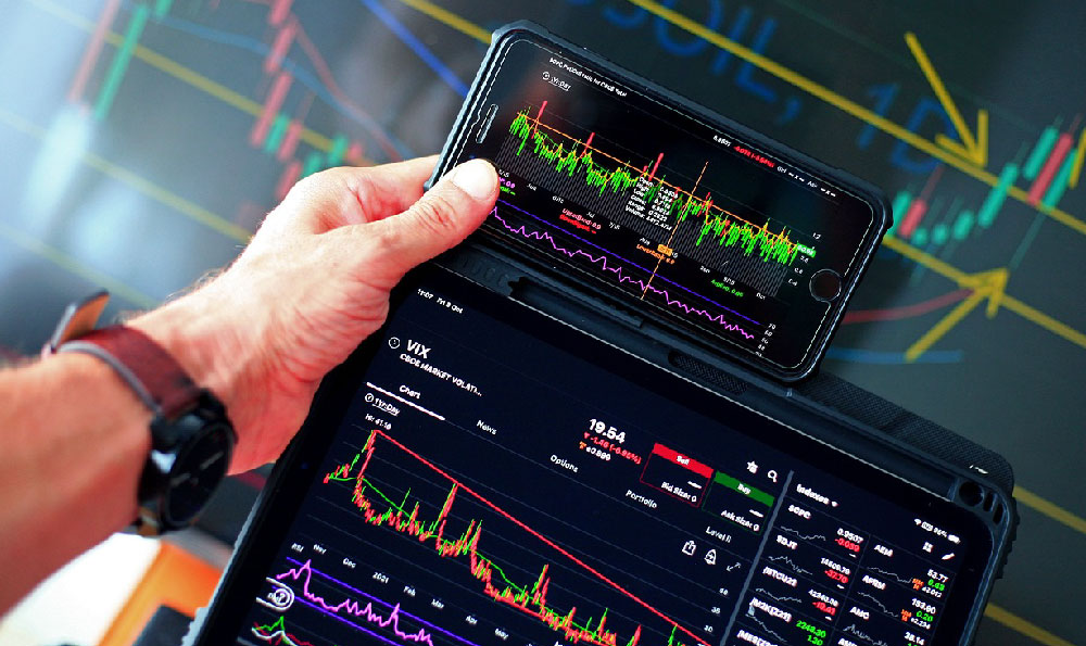 Fanbase Stock: Smart Investment or Risky Gamble? Should You Buy It?