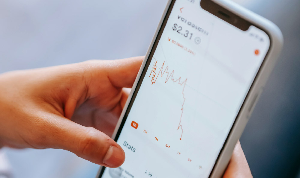 Investing in Stocks: What's the Right Way? Where Should I Begin?