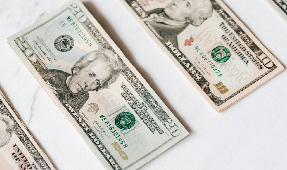 Do Notaries Really Make Money? How Much Can They Earn?
